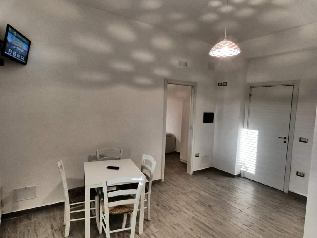 Appartement La Casa Di Nonna Nennella à Santa Maria di Castellabate Extérieur photo